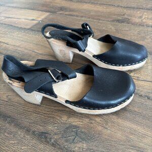 Lotta from Stockholm Highwood & Black Leather Clogs